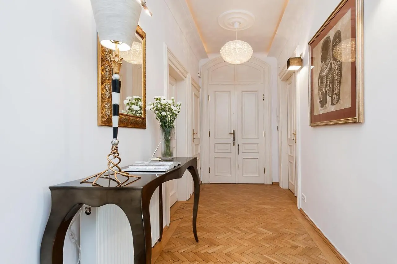 Syncret Apartment - Loftaffair Krakov