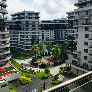 3 Aircon With Free Parking, Balcony Walking Distance Old Town Apartament